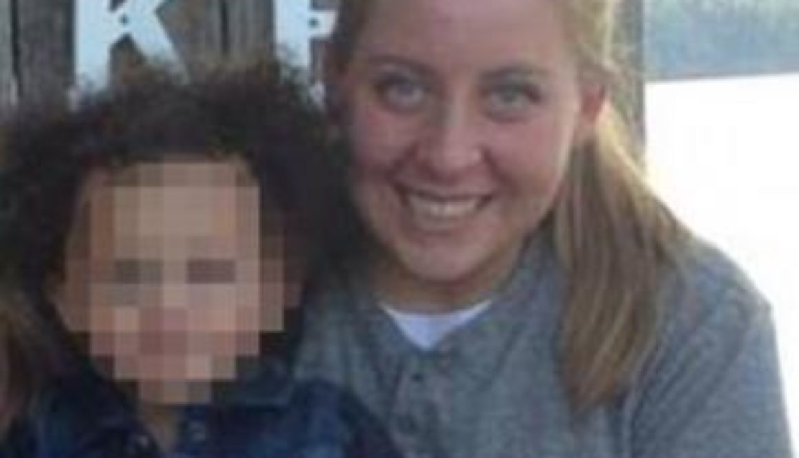 EEUU: Mujer de etnia blanca demanda al banco de esperma por dar a luz a una niña negra