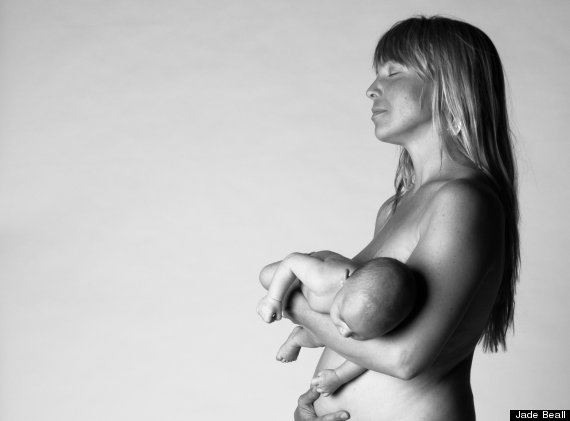 “Un cuerpo bonito”: el libro que retrata madres sin Photoshop