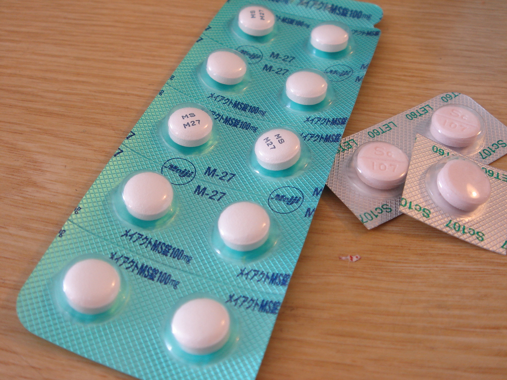 ¿Tomar antibiotico y antihistaminico puede afectar a la transferencia de embriones?