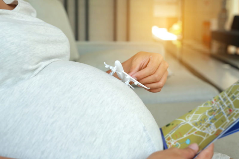 A tener en cuenta si estás embarazada y tienes que viajar