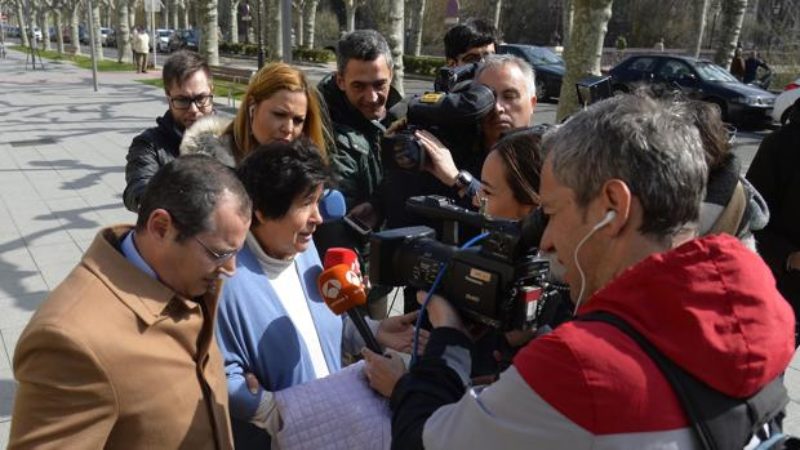 «No entiendo porqué tiene que molestar que una persona mayor tenga hijos»