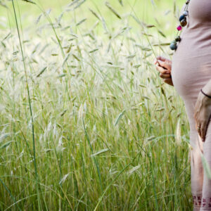 ¿Cuándo te quedas embarazada te duelen los ovarios?