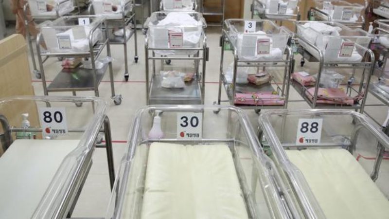 Cae una red en la India que vendía bebés por 1.500 euros