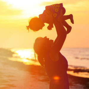 Con pareja, pero como madre, mejor sola