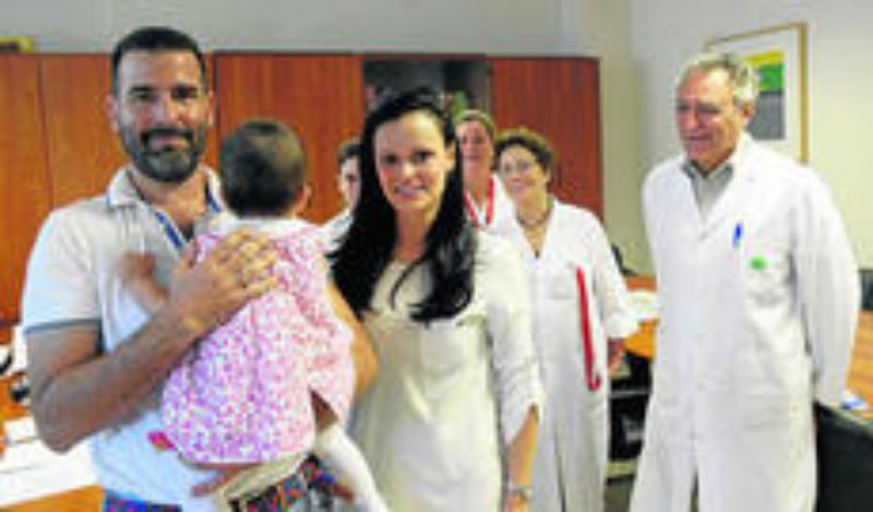 Congelaron su semen antes de empezar la quimioterapia y ahora  ha sido padre