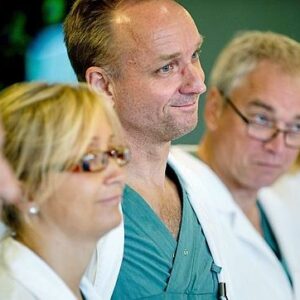 “El éxito de un trasplante de útero es que la mujer consiga dar a luz”