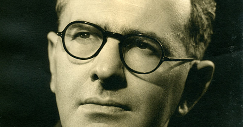 El director de una clínica de fertilidad