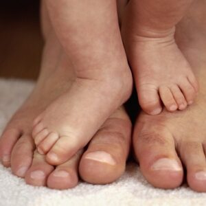 Estudio revela que la paternidad es cada vez más parecida a la maternidad.
