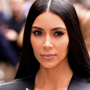 Kim Kardashian zanja los rumores sobre la gestación subrogada de Kylie Jenner