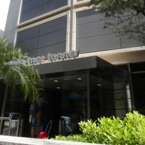 La Clínica Iegra Tres Torres cierra tras año y medio de actividad sin autorización