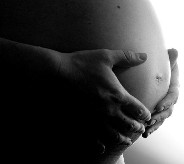 La edad materna del primer embarazo ronda los 31 años