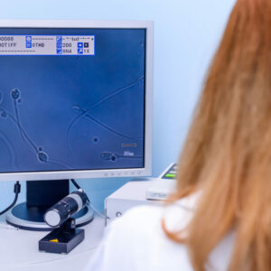 La lucha de los 60 presuntos hijos del médico donante de semen en Holanda