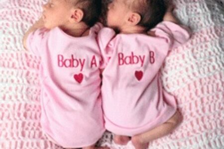 Laura y Marta son los primeros bebés que nacen en el mundo tras ser fecundados con música.