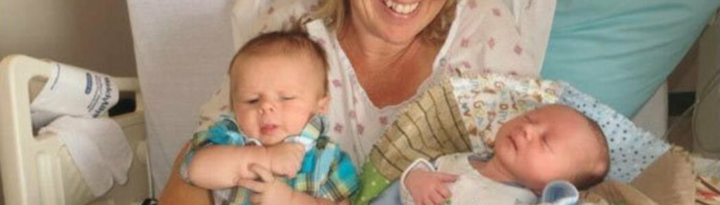 Linda Sirois de 51 años dio a luz a su propio nieto