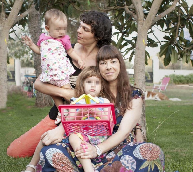 Me negaron el tratamiento por ser lesbiana y tuve que acudir a una clínica privada