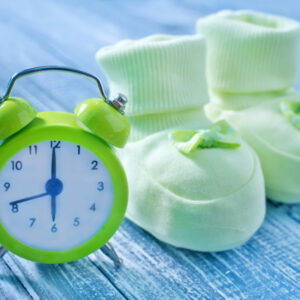 Nace bebé de tres genes de pareja infértil