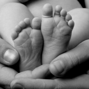 Nace en Barcelona el primer bebé de Europa libre de una enfermedad neurológica rara.