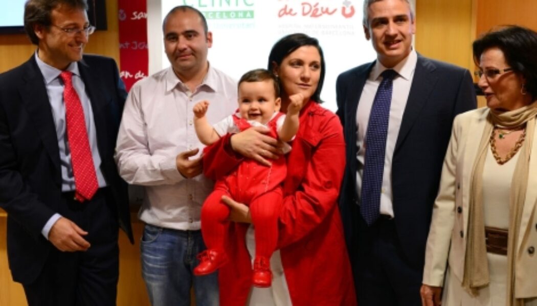 Operan con éxito de obstrucción de laringe a un feto en la maternidad del clínic, Barcelona