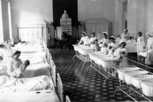 Una anciana declara que un doctor le «regaló» a su hija en 1969