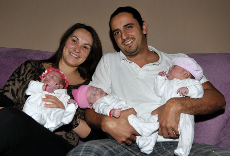 Una inseminación artificial convierten a  Alicia y Lionel en familia numerosa