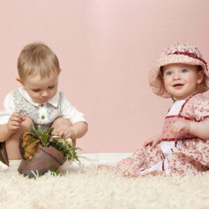 Una psiquiatra búlgara consigue ser madre de mellizos a los 62 años