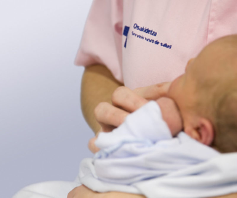 Unidad de reproducción del Hospital Donostia "cumple el sueño de una pareja"